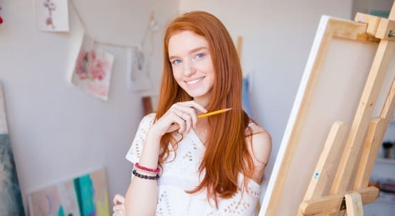 Преподаватель школы рисования